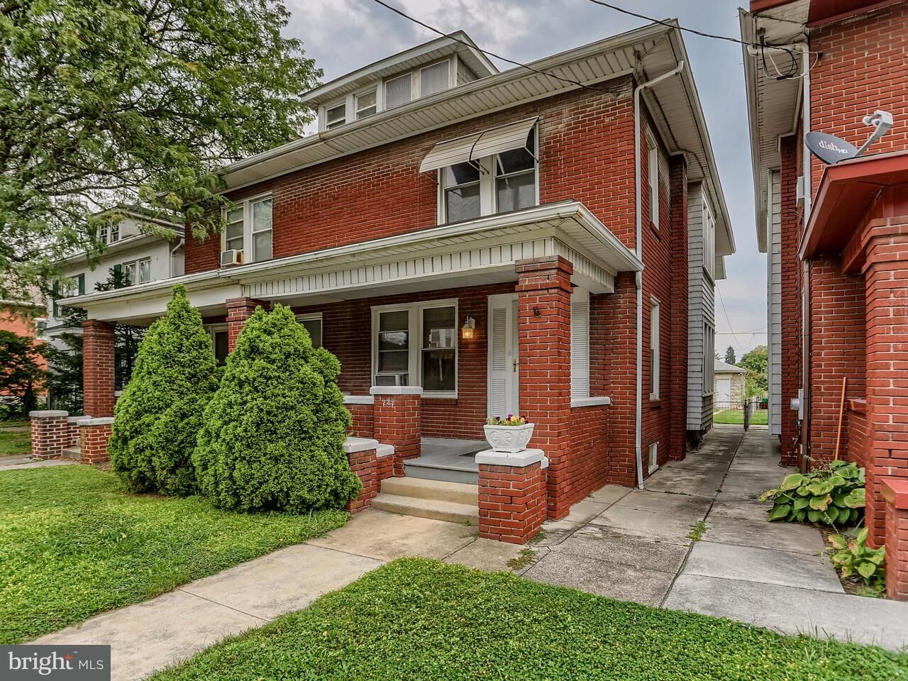Property Photo:  727 Roosevelt Avenue  PA 17404 