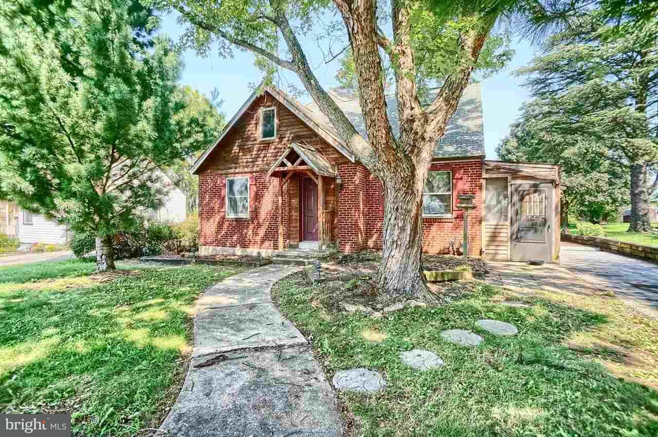 Property Photo: 630 W High Street PA 17036