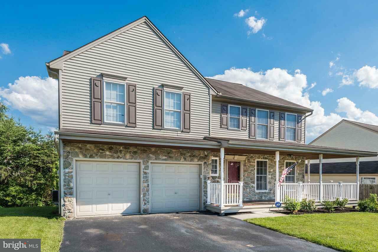 Property Photo:  33 Logans Run  PA 17025 