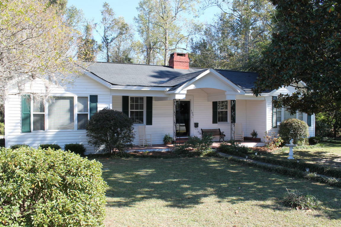 Property Photo:  104 Broughton Road  SC 29461 