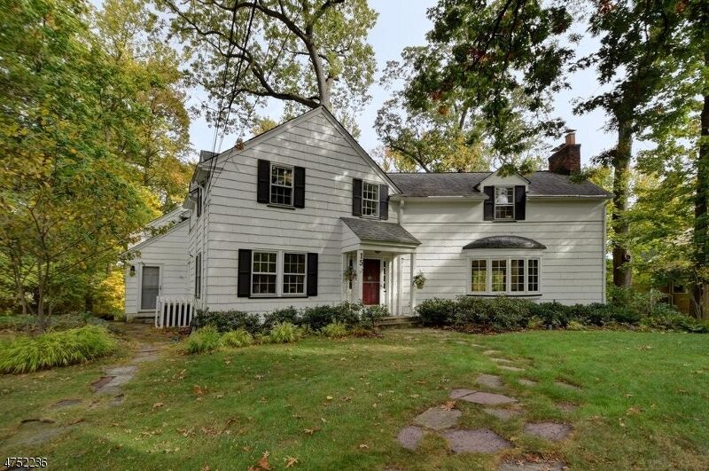 Property Photo:  15 Fairhill Rd  NJ 07090 