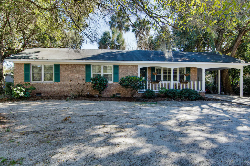 Property Photo:  3702 Hartnett Boulevard  SC 29451 