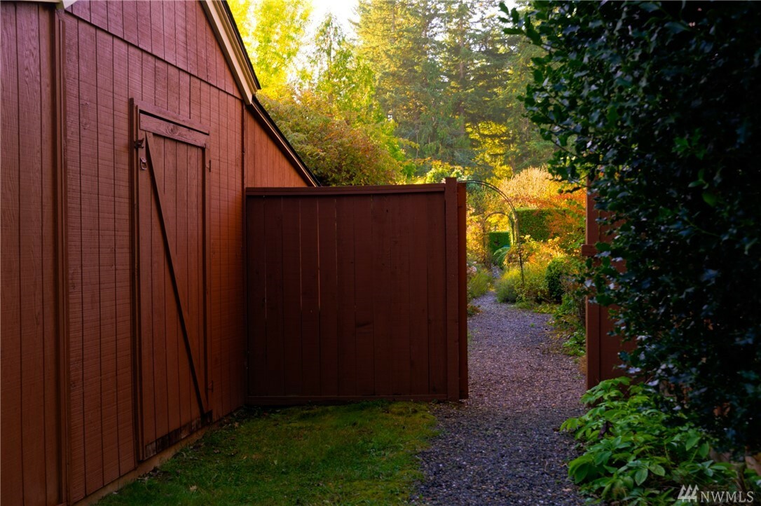 Property Photo: 509 Haddon Rd WA 98221