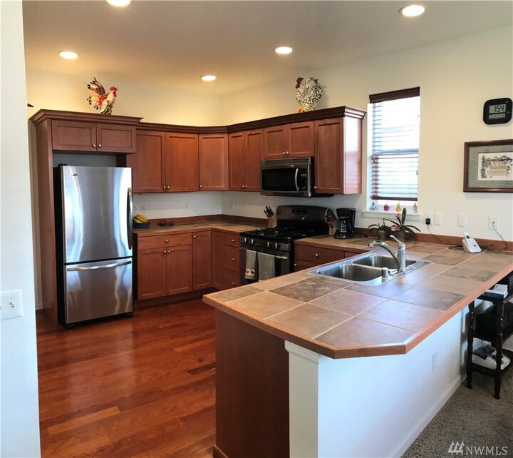 Property Photo:  2610 Millstone Lp  WA 98926 