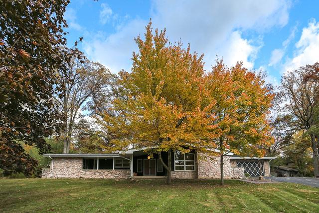 Property Photo: 234 Frances Lane IL 60010