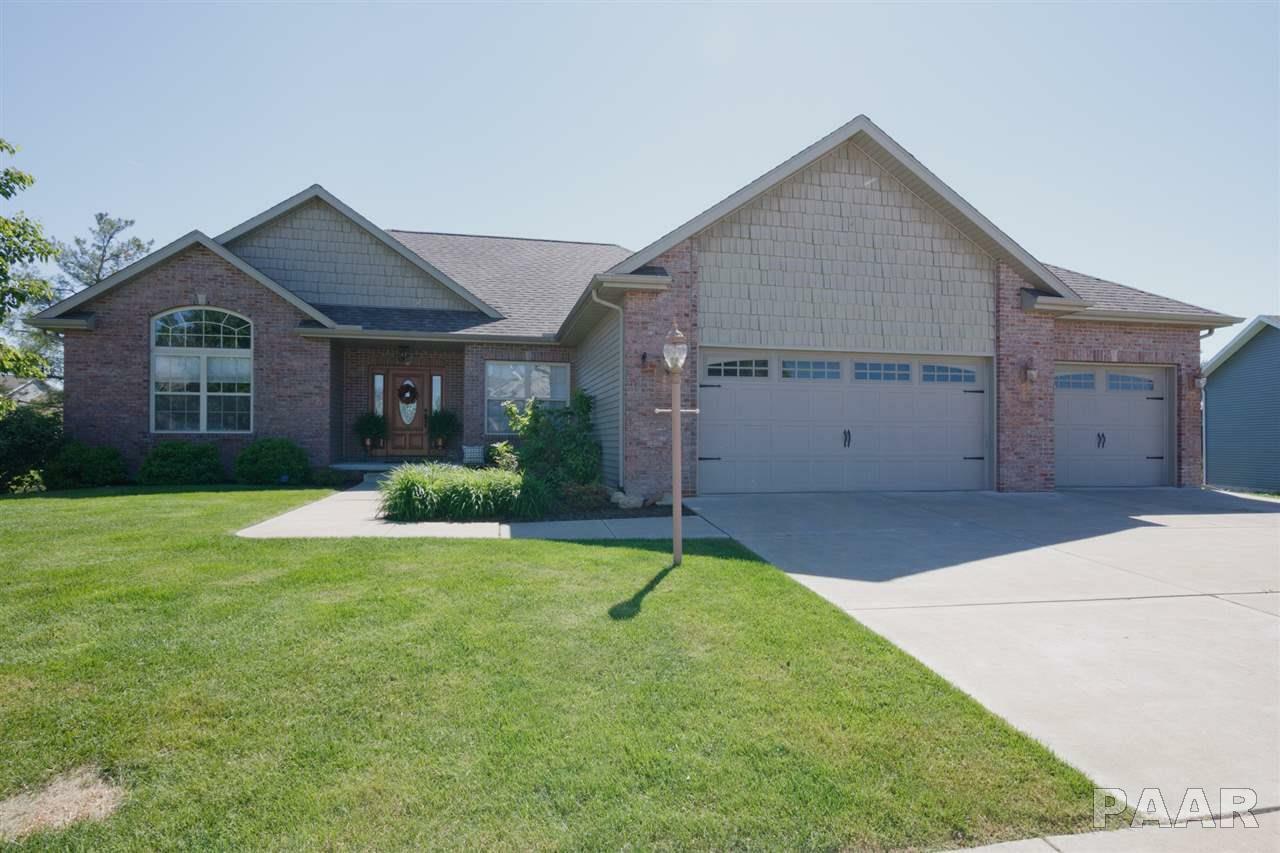 Property Photo:  826 Stonelake  IL 61548 