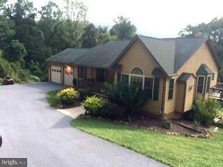 Property Photo:  752 Apple Orchard Drive  VA 22642 