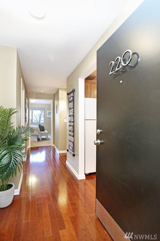 Property Photo:  810 Taylor Ave N 220  WA 98109 