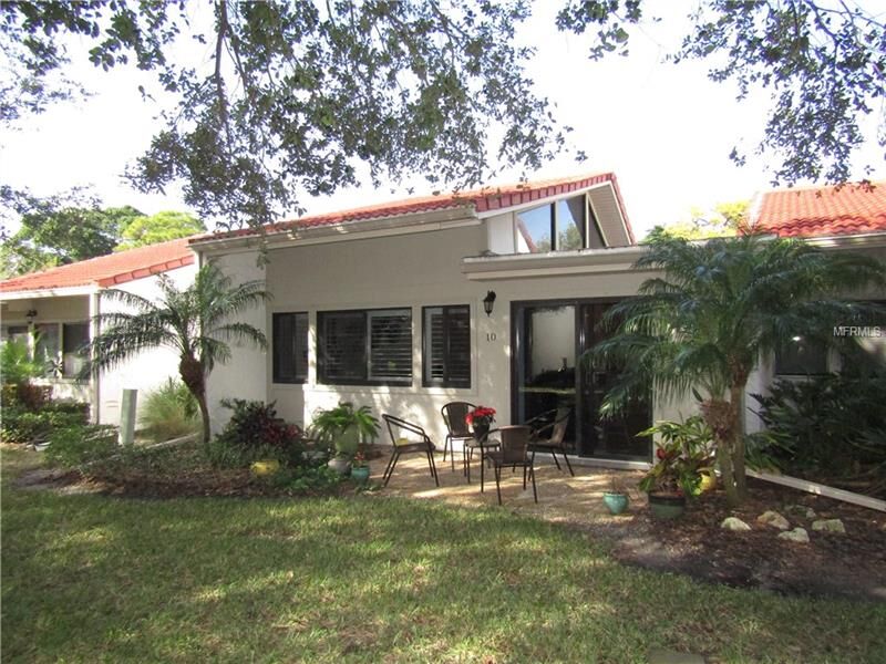 Property Photo: 500 Park Boulevard S 10 FL 34285