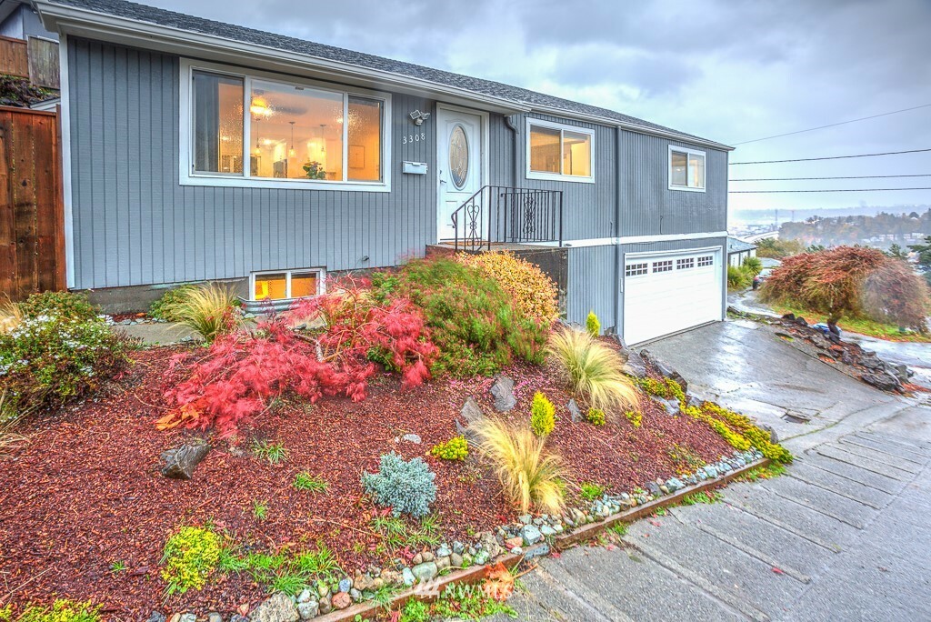 Property Photo:  3308 SW Charlestown Street  WA 98126 