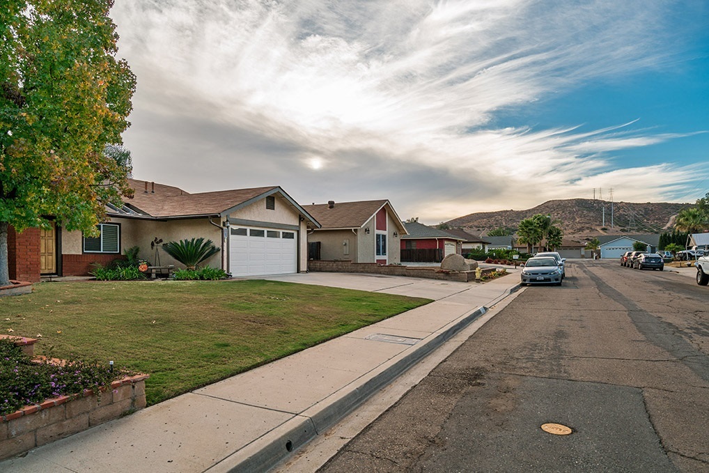 Property Photo:  10934 Easthaven Court  CA 92071 