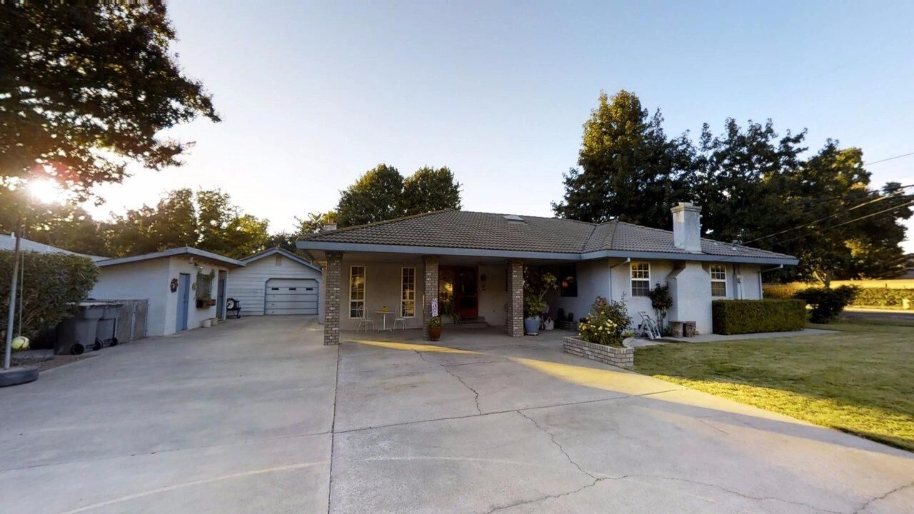 Property Photo: 1535 Linden Road CA 95691