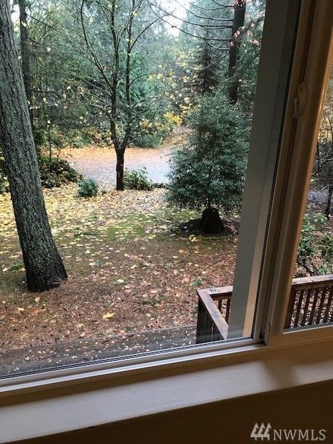 Property Photo: 9511 NE Daniel Ct WA 98110