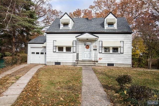 Property Photo:  90 Wilkens Drive  NJ 07628 