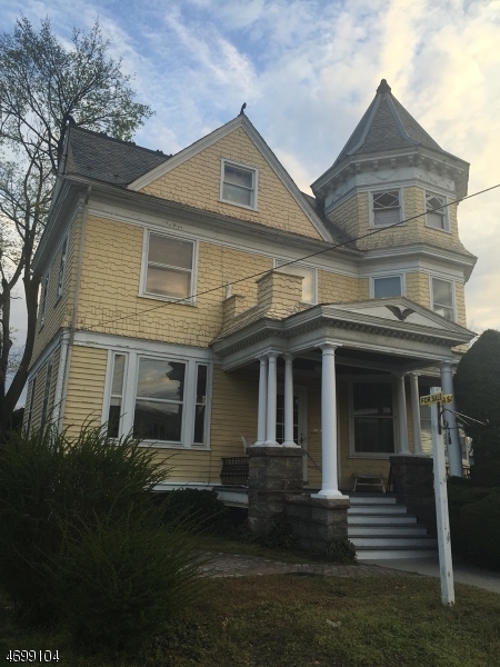 Property Photo:  102 W Washington Ave  NJ 07882 
