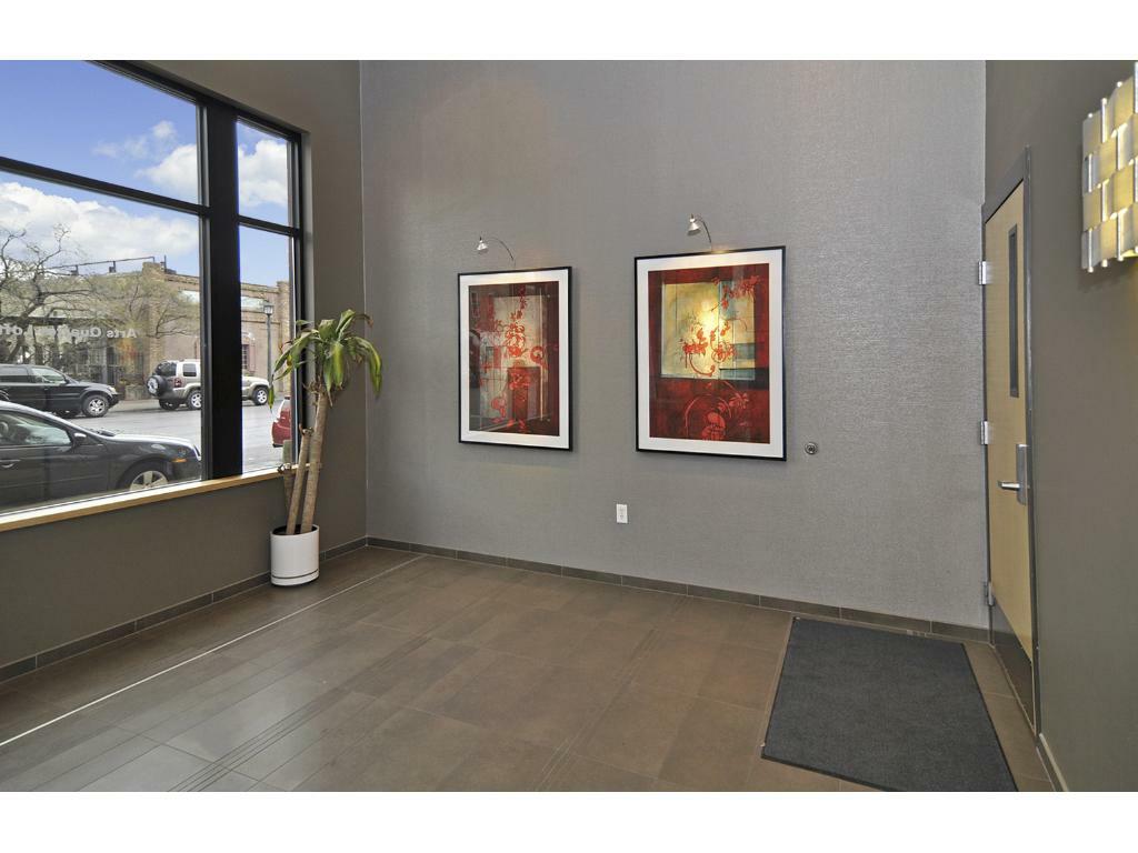 Property Photo:  10 E 26th Street 314  MN 55404 