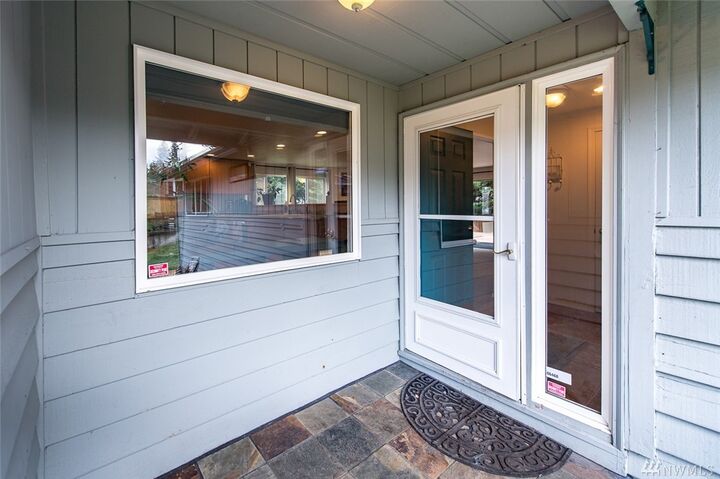 Property Photo:  2715 SW 345th Place  WA 98023 