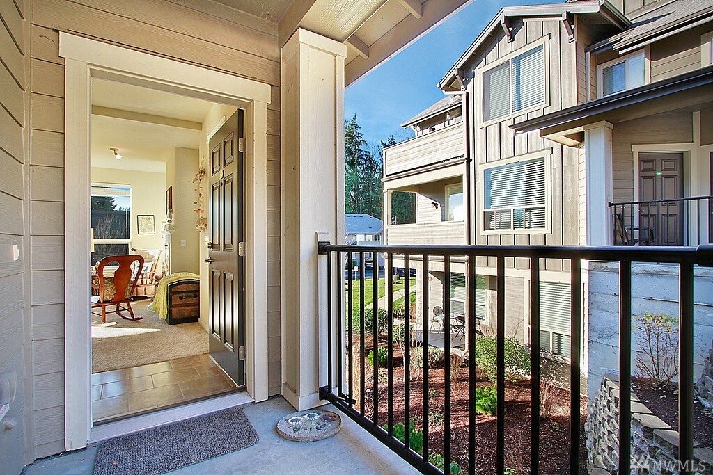 Property Photo: 1900 Weaver Rd F206 WA 98290