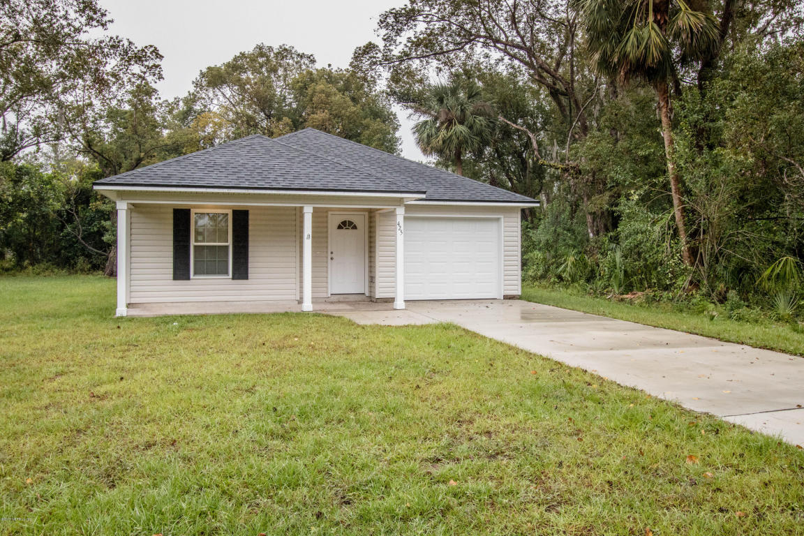 Property Photo:  425 Pine Avenue  FL 32043 