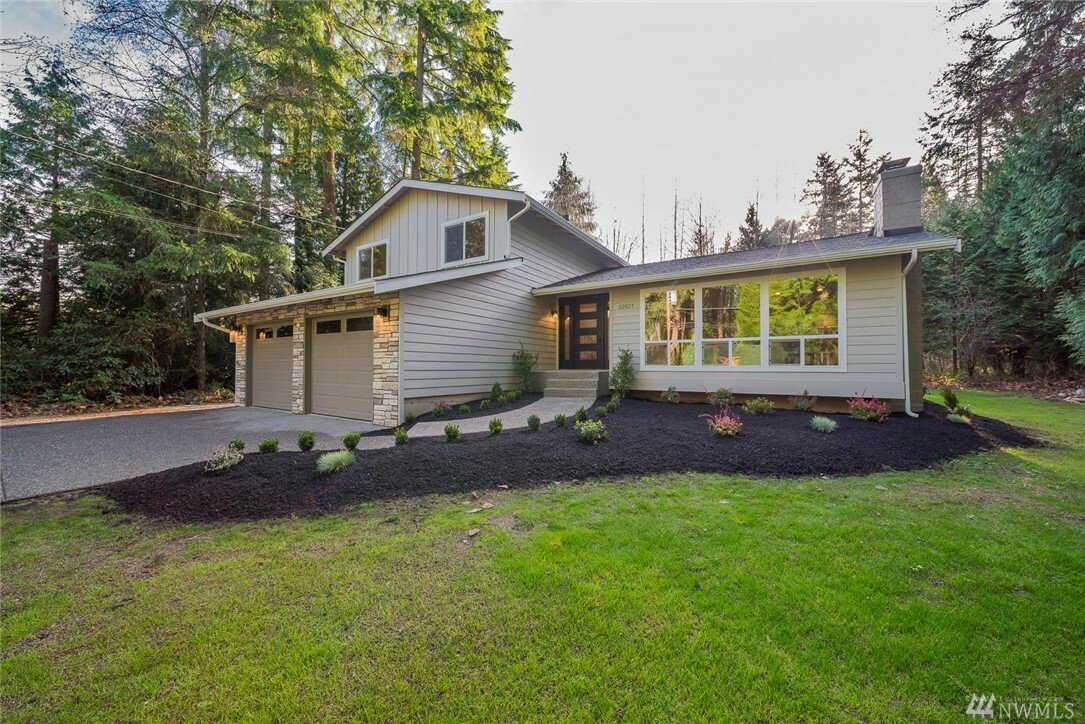 Property Photo:  22421 53rd Ave  WA 98021 