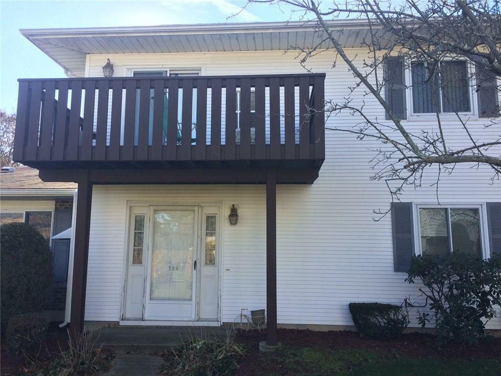 Property Photo:  724 Manomet Ct, Unit#72  RI 02886 