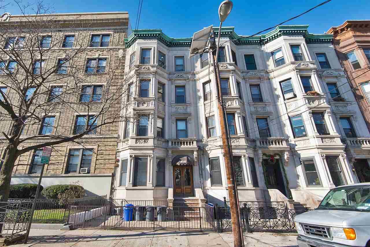Property Photo:  1014 Hudson St 4  NJ 07030 