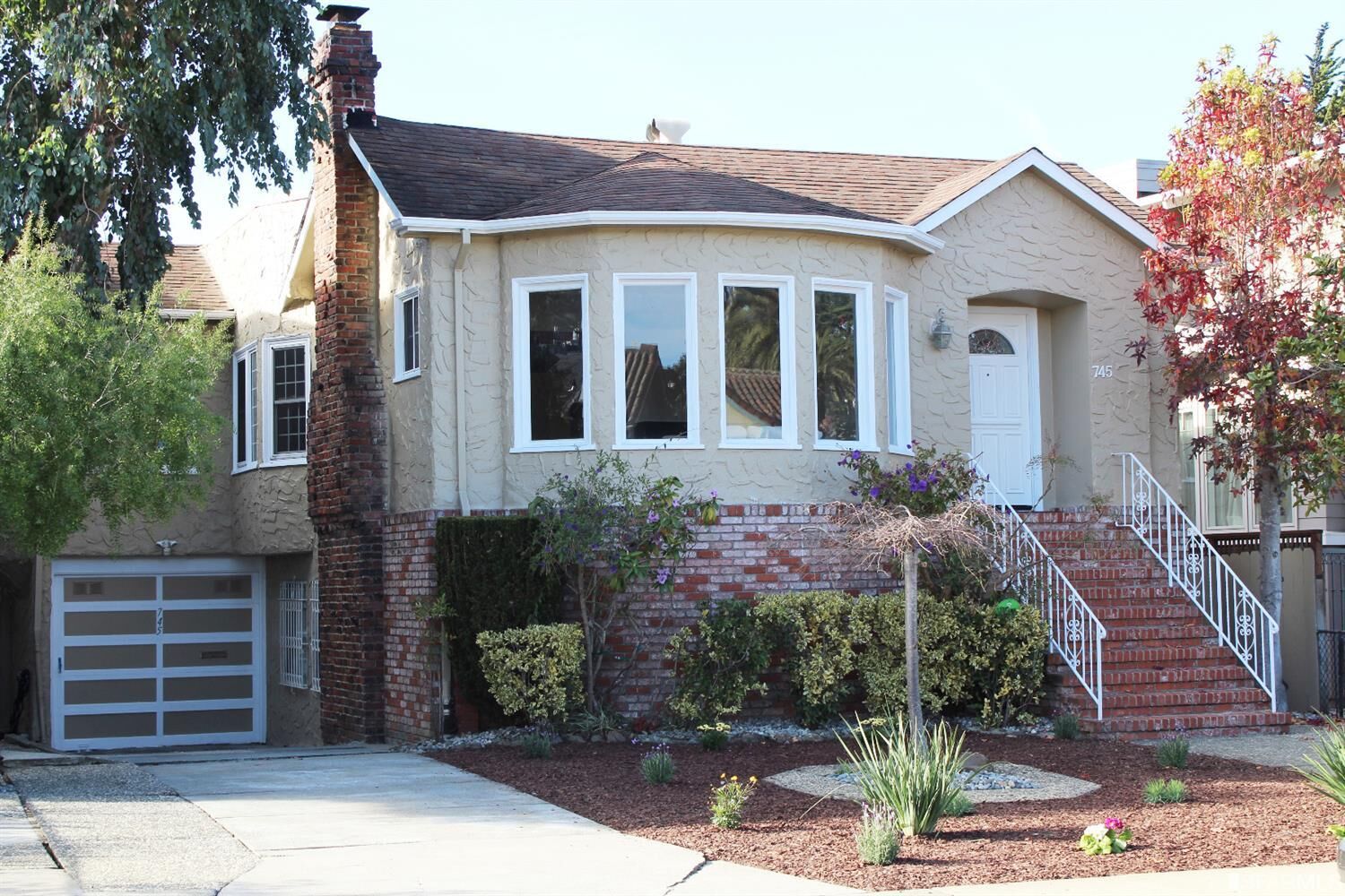Property Photo: 745 Victoria Street CA 94127