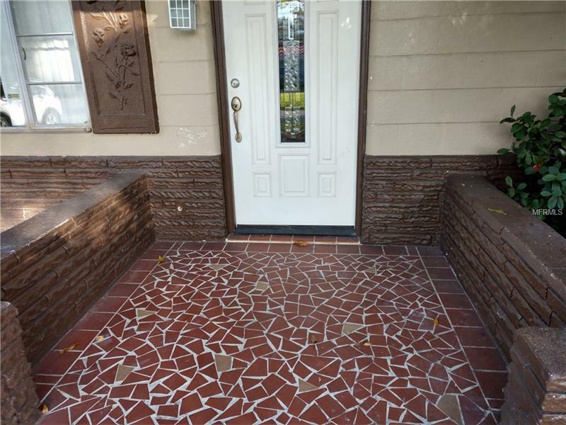 Property Photo: 5013 Lake Charles Drive N FL 33709