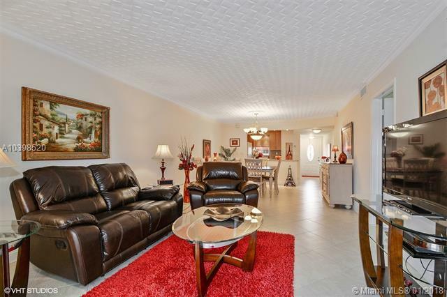 Property Photo:  711 S Hollybrook Dr 308  FL 33025 