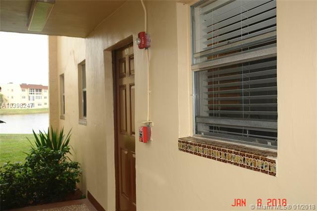 Property Photo: 2811 N Pine Island Rd 101 FL 33322