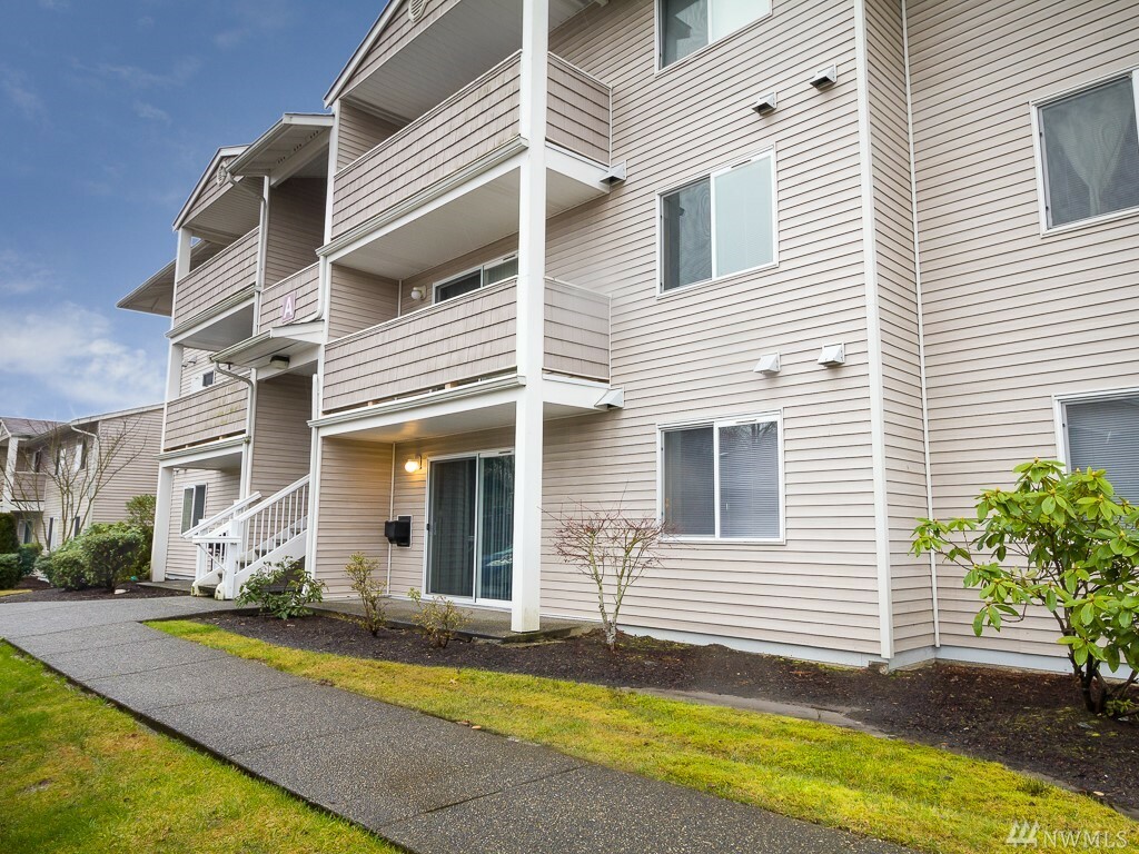 1001 W Casino Road A105  Everett WA 98204 photo