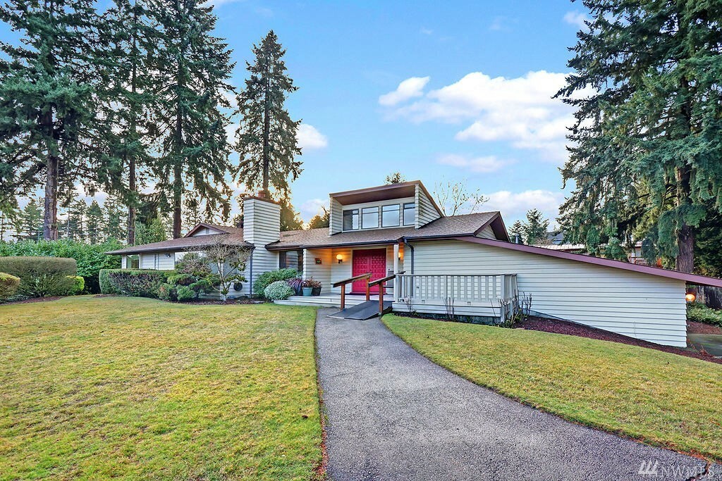 Property Photo:  9327 NE 175th St  WA 98011 