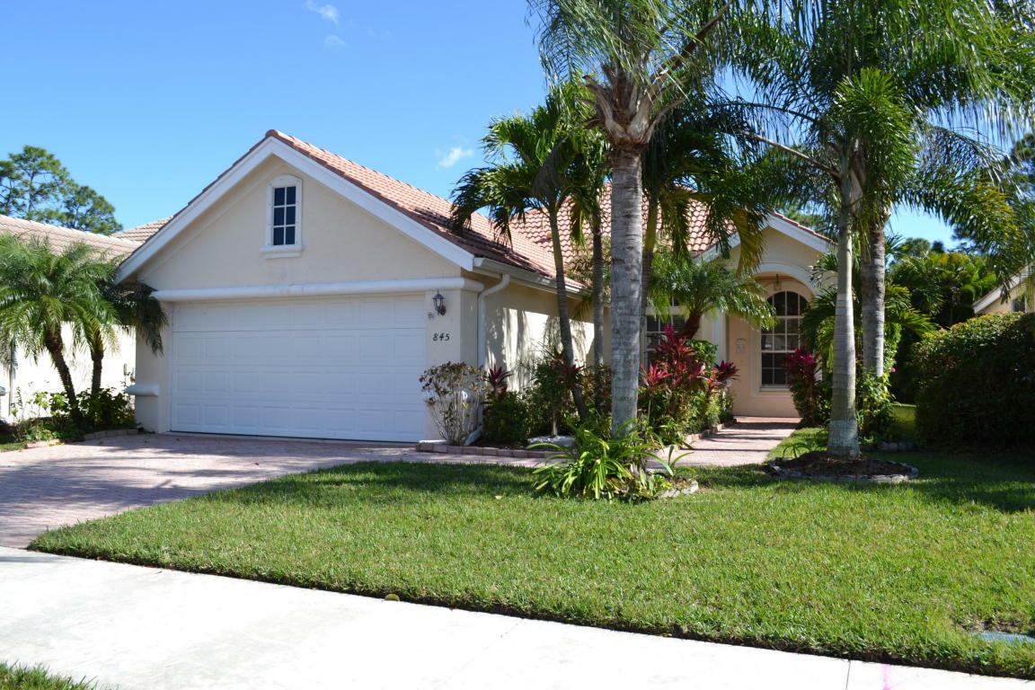 Property Photo:  845 SW Munjack Circle  FL 34986 