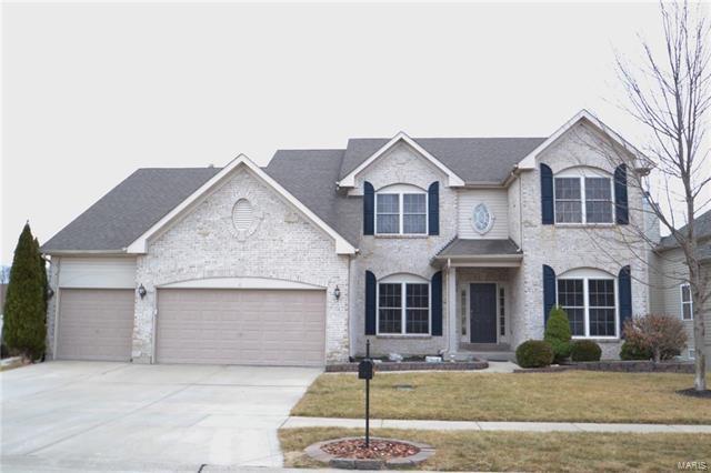 Property Photo: 4 Royal Forest Way 63026