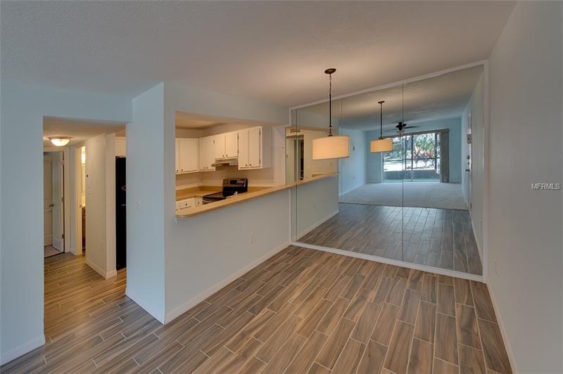 Property Photo: 3265 Beneva Road 101 FL 34232