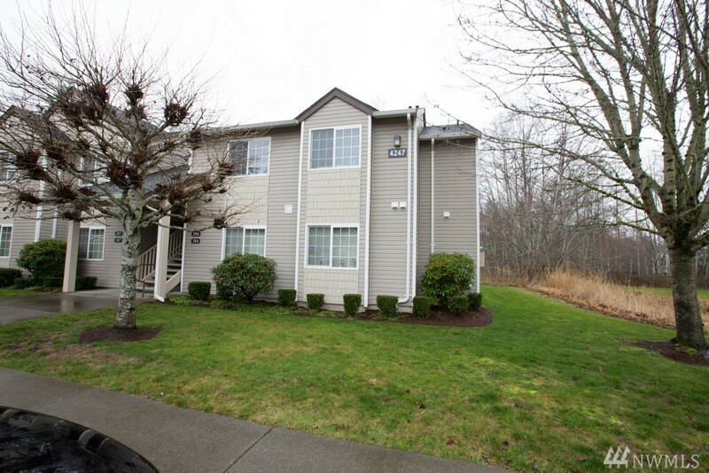 Property Photo: 4247 Wintergreen Lane 106 WA 98226