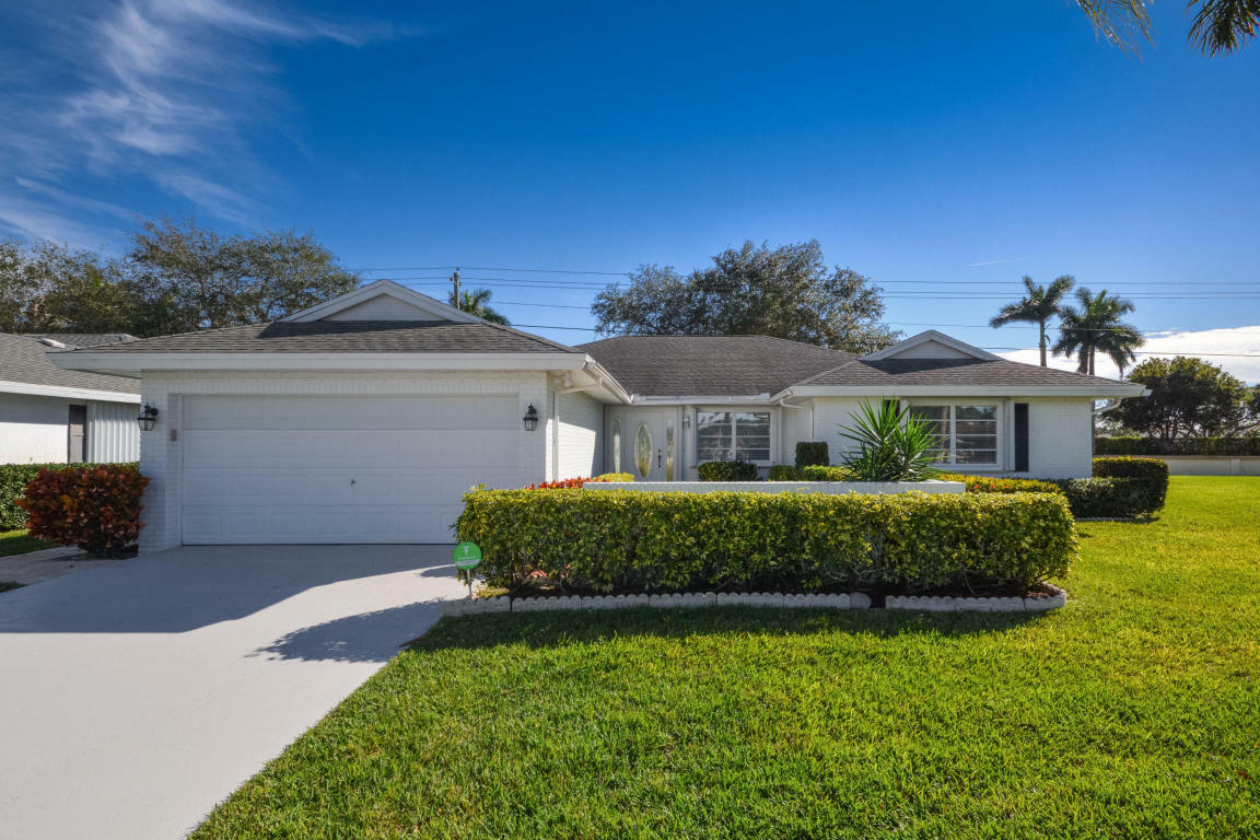 Property Photo:  10814 Greentrail Drive S  FL 33436 