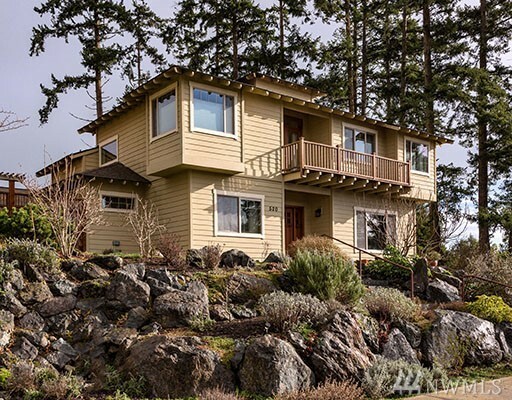 Property Photo:  520 Kelsando Cir  WA 98250 