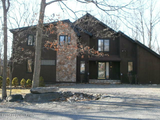 Property Photo:  1407 Sunbright Terrace  PA 18301 