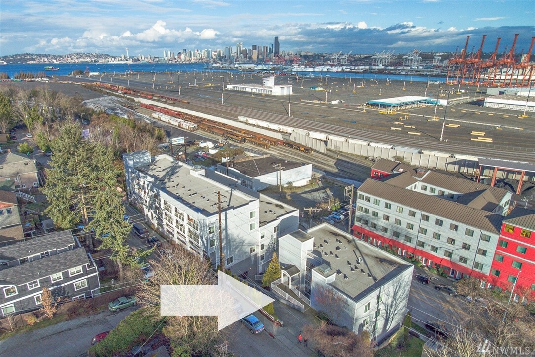 Property Photo: 3318 30th Ave SW A203 WA 98126