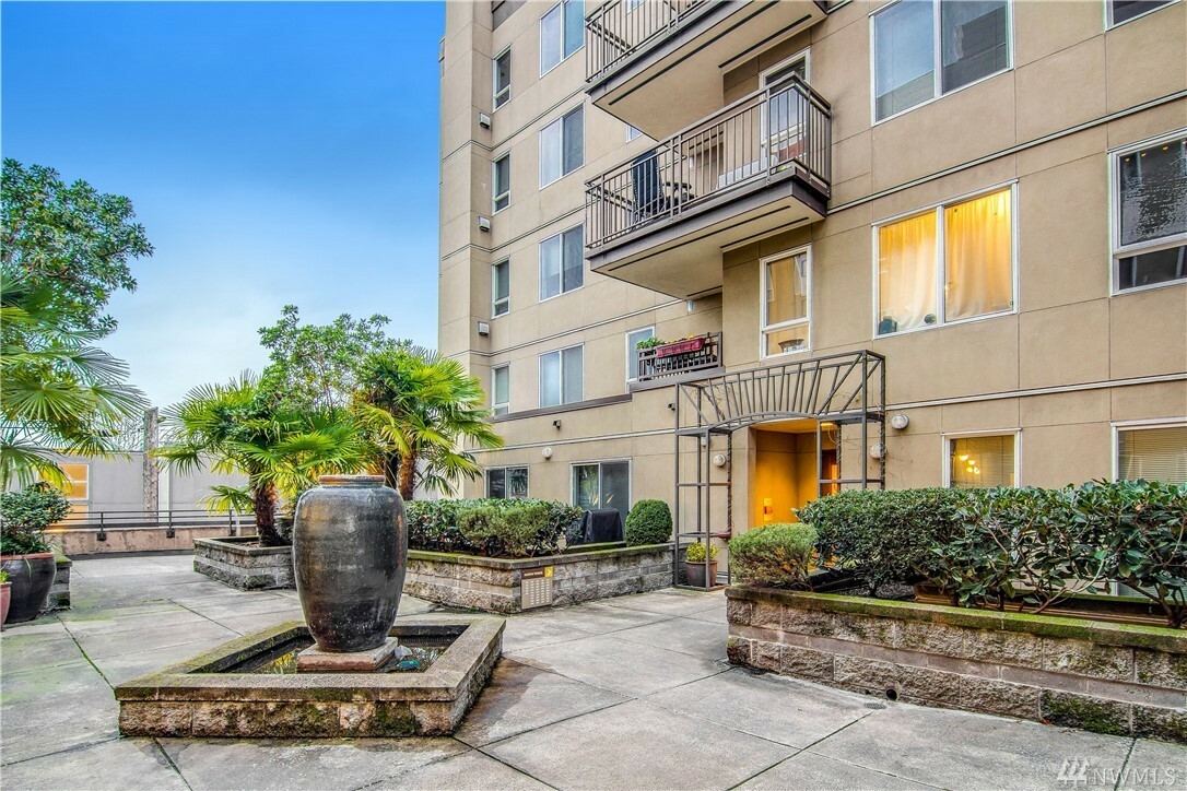 Property Photo:  1711 E Olive Wy 208  WA 98102 