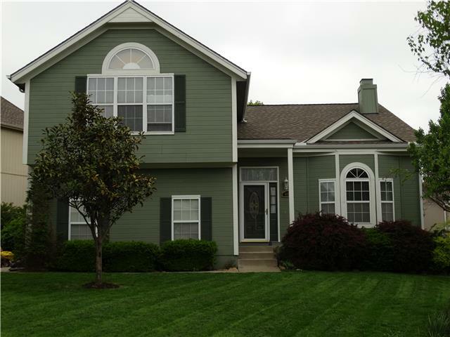 Property Photo: 14701 Killarney Lane MO 64089