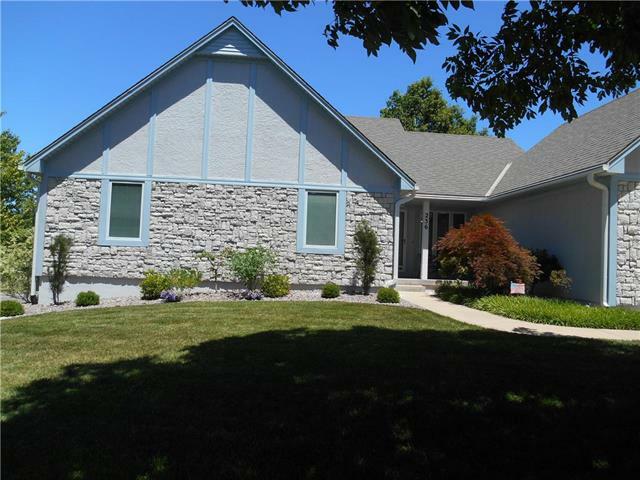Property Photo: 236 SW Seagull Street MO 64082