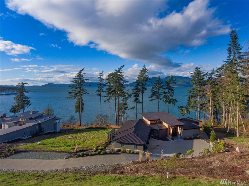Property Photo: 4207 Navigator Lane WA 98221