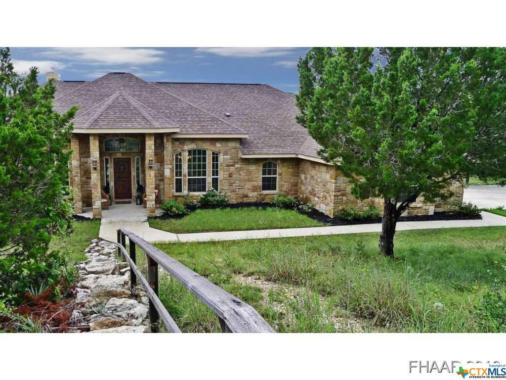 Property Photo:  415 Lakeway Drive  TX 76549 