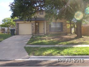 Property Photo: 1708 West Lane TX 76542