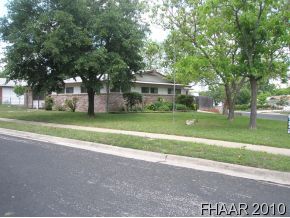 Property Photo:  1801 Crestview Drive  TX 76549 
