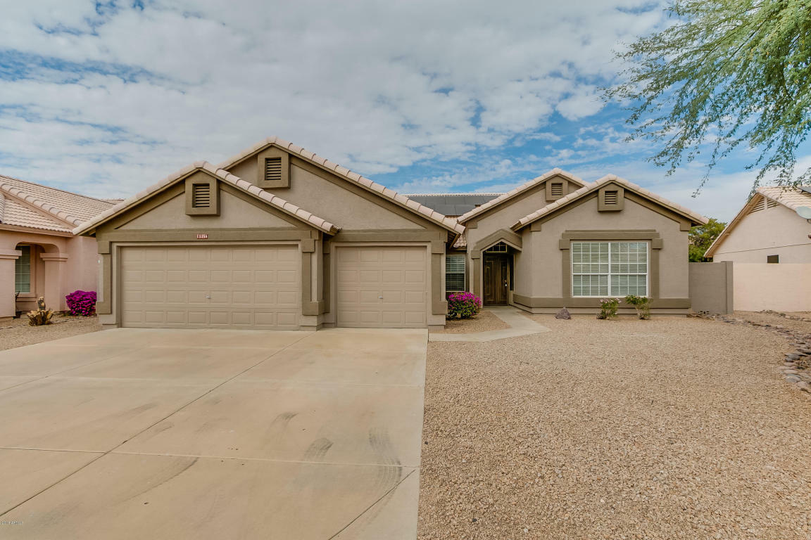 Property Photo: 13256 W Wilshire Drive AZ 85395