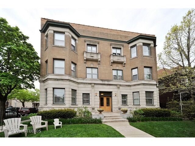 Property Photo: 4502 Dover Street 2N IL 60640