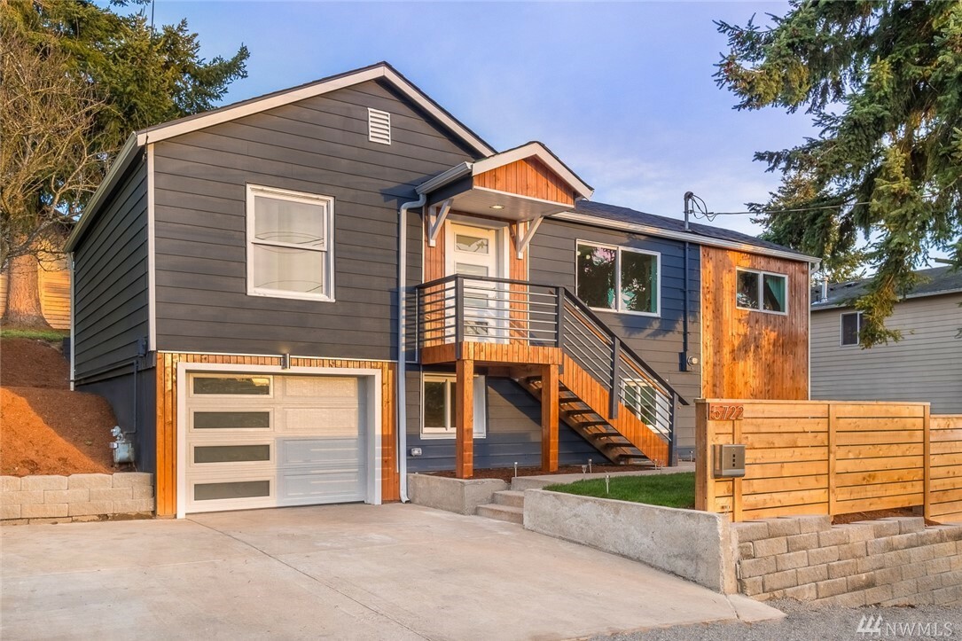 Property Photo: 5722 Juneau Terr S WA 98118